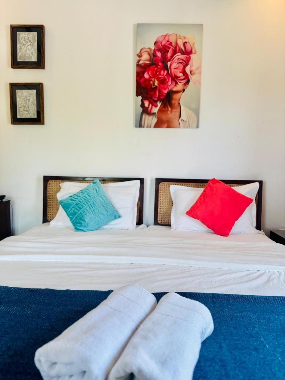 Half Hotel, กาลังกูติ ภายนอก รูปภาพ